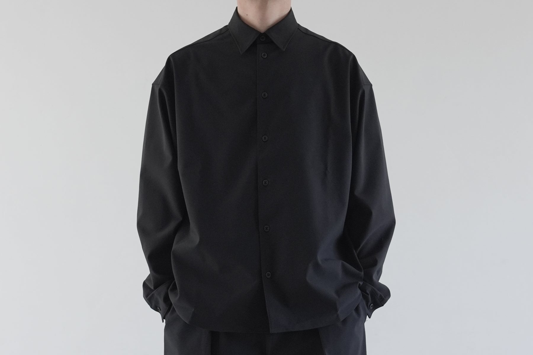 【予約】Minimalist OS Shirt LS / Black【3月入荷予定】