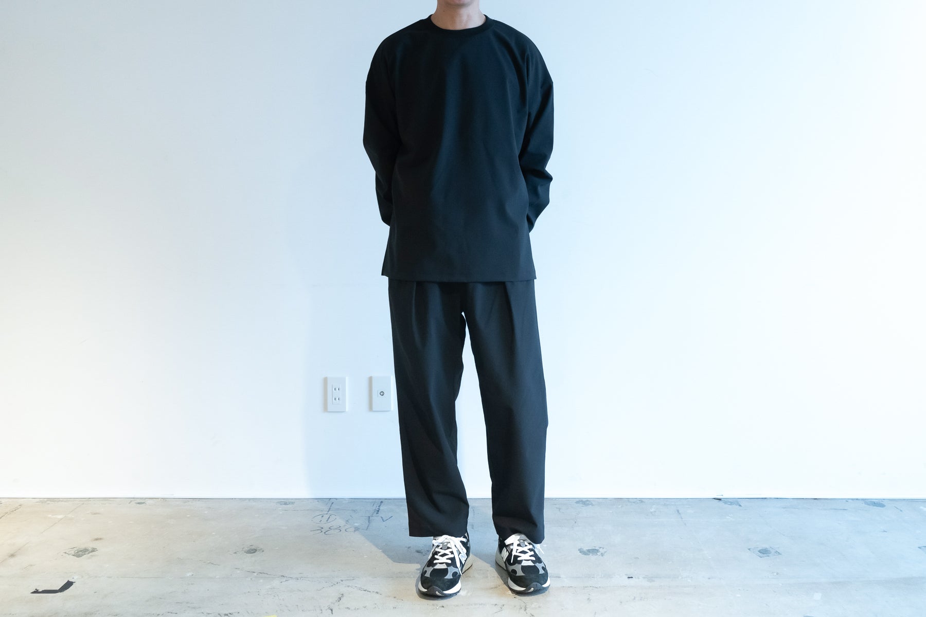 Minimalist Shirt LS (Relax) / Black