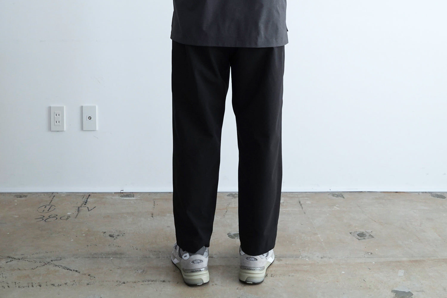 【予約】Minimalist Easy Pants (Relax) / Black【5月入荷予定】