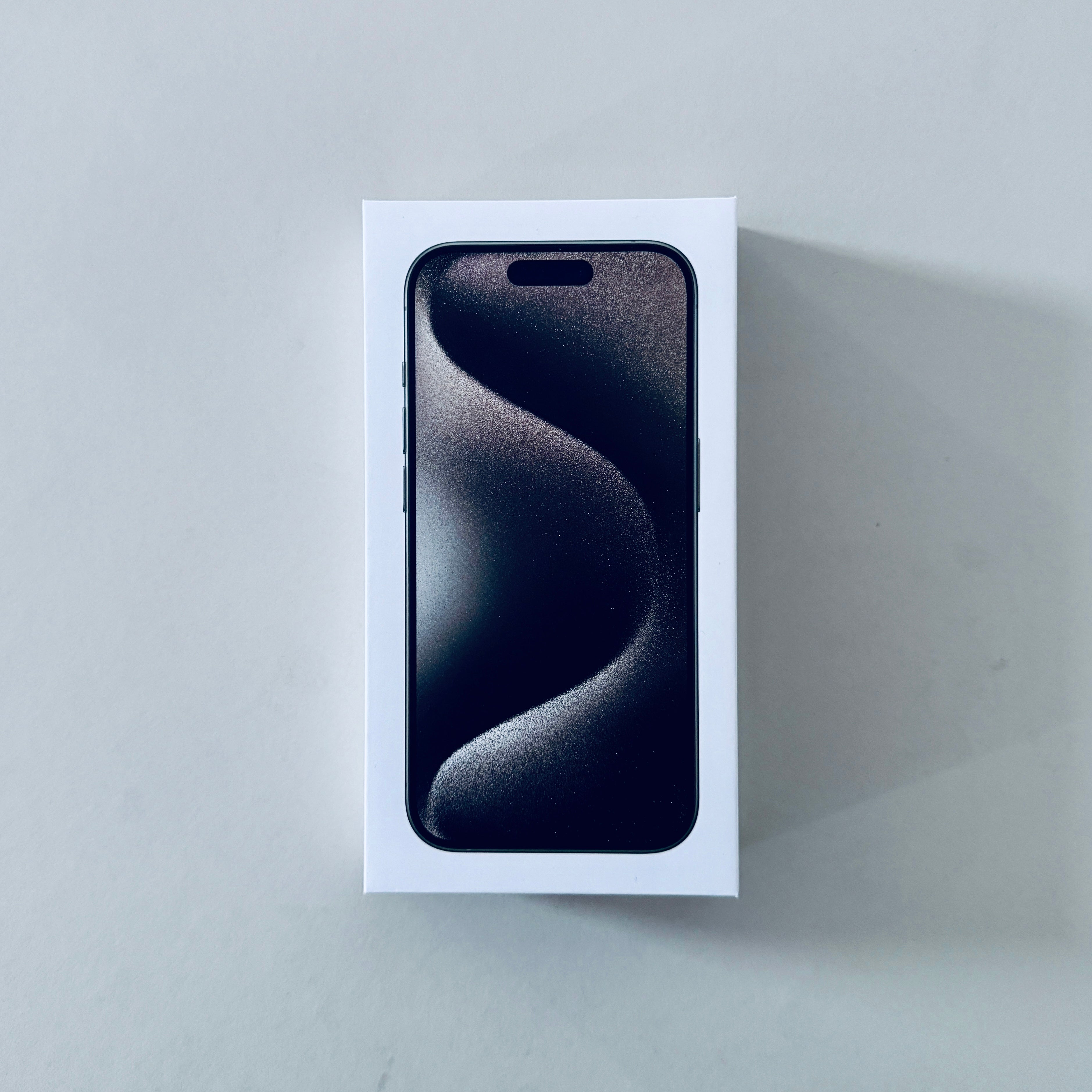 iPhone15 ヒビあり iPhone 15 Proの落下テストの結果「背面ガラスが従来よりも割れやすく