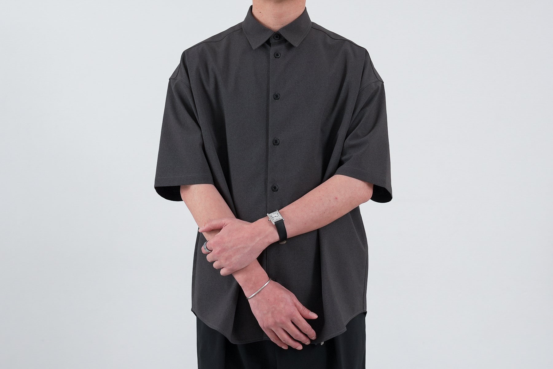 「Minimalist / Gray」の予約販売を開始しました