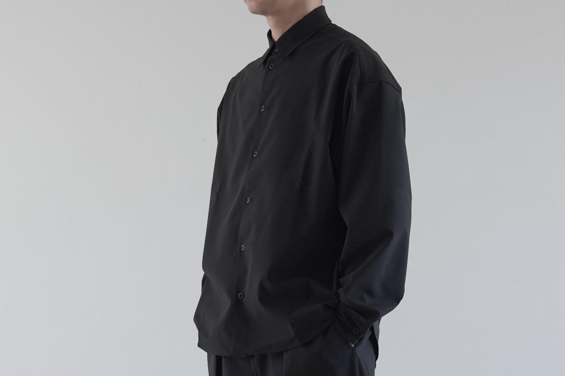 【予約】Minimalist OS Shirt LS / Black【3月入荷予定】