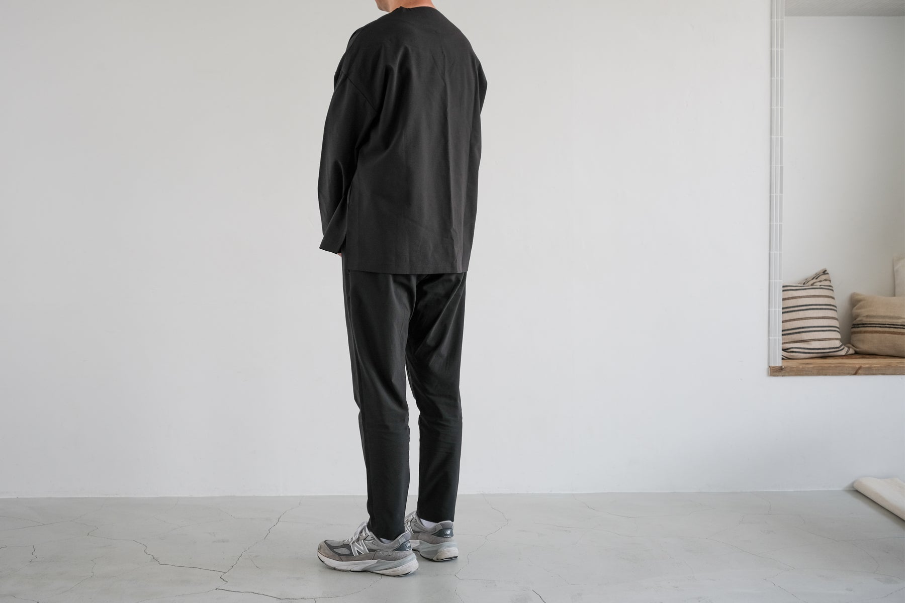 Minimalist Shirt LS / Black