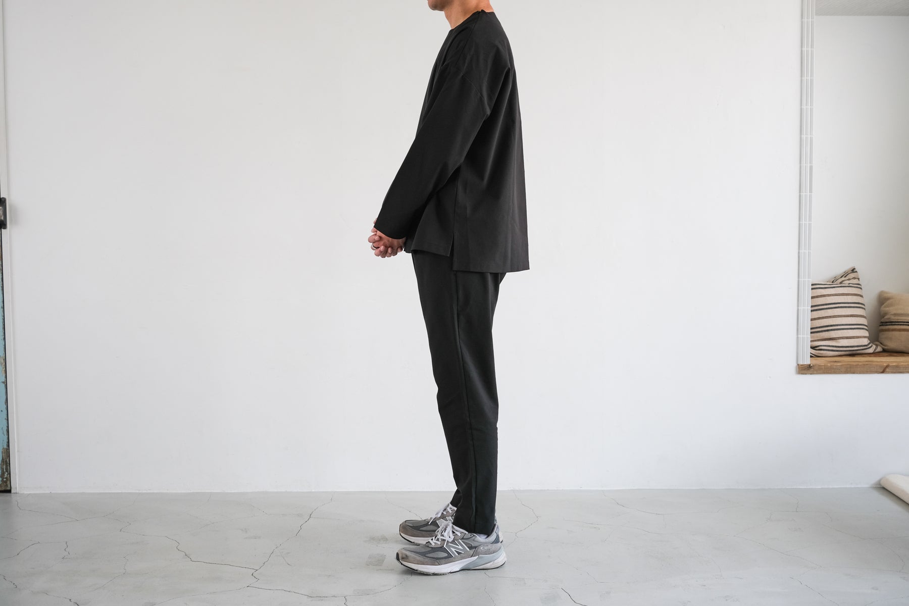 Minimalist Shirt LS / Black