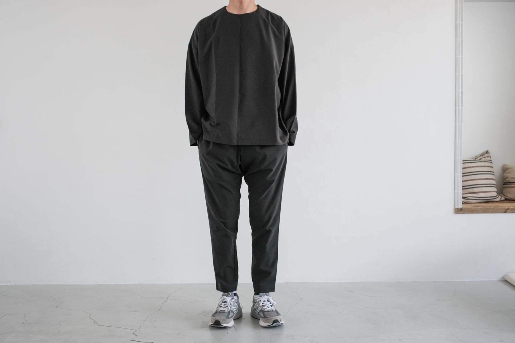 Minimalist Shirt LS / Black