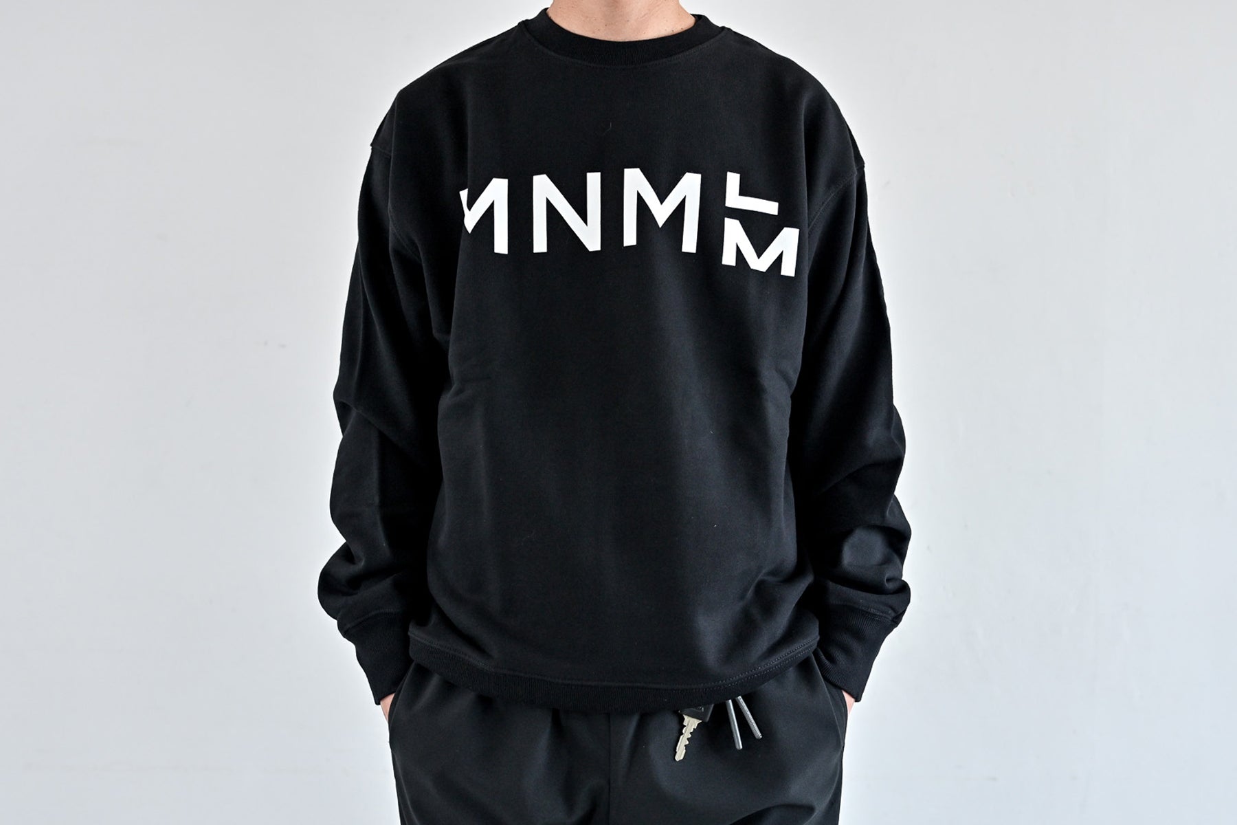 MNM[L/M] Sweat / Black