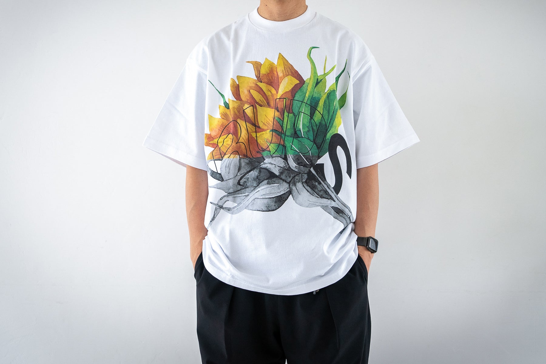 Sunflower SS Tee / White