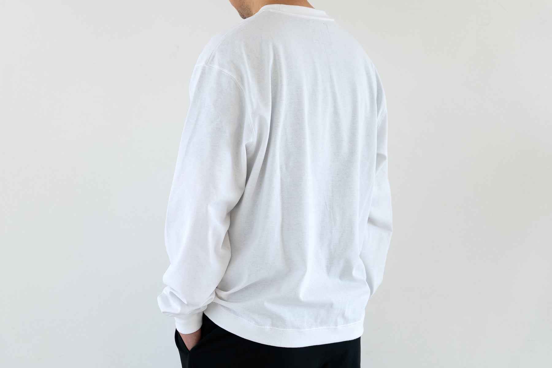 【予約】VIBTEX Tee LS / White【5月入荷予定】