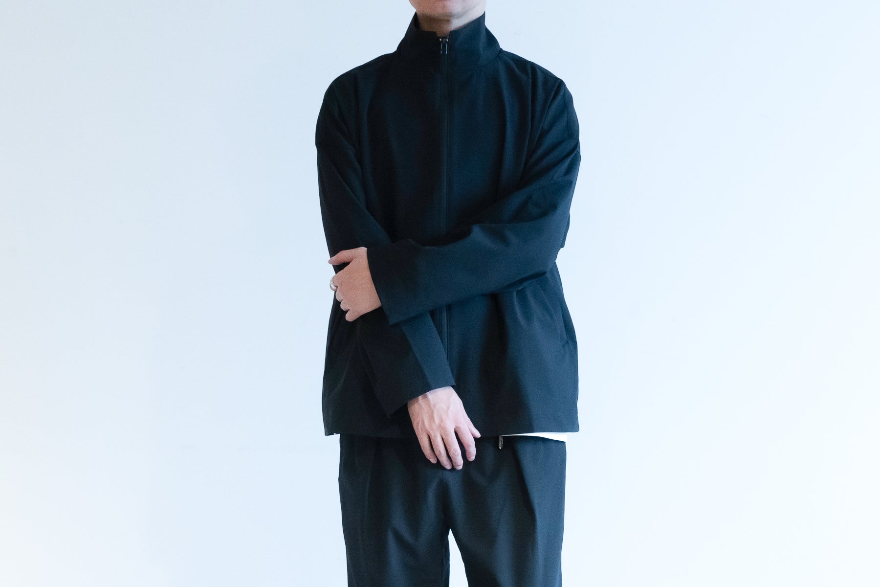 Minimalist Zip Jacket / Black