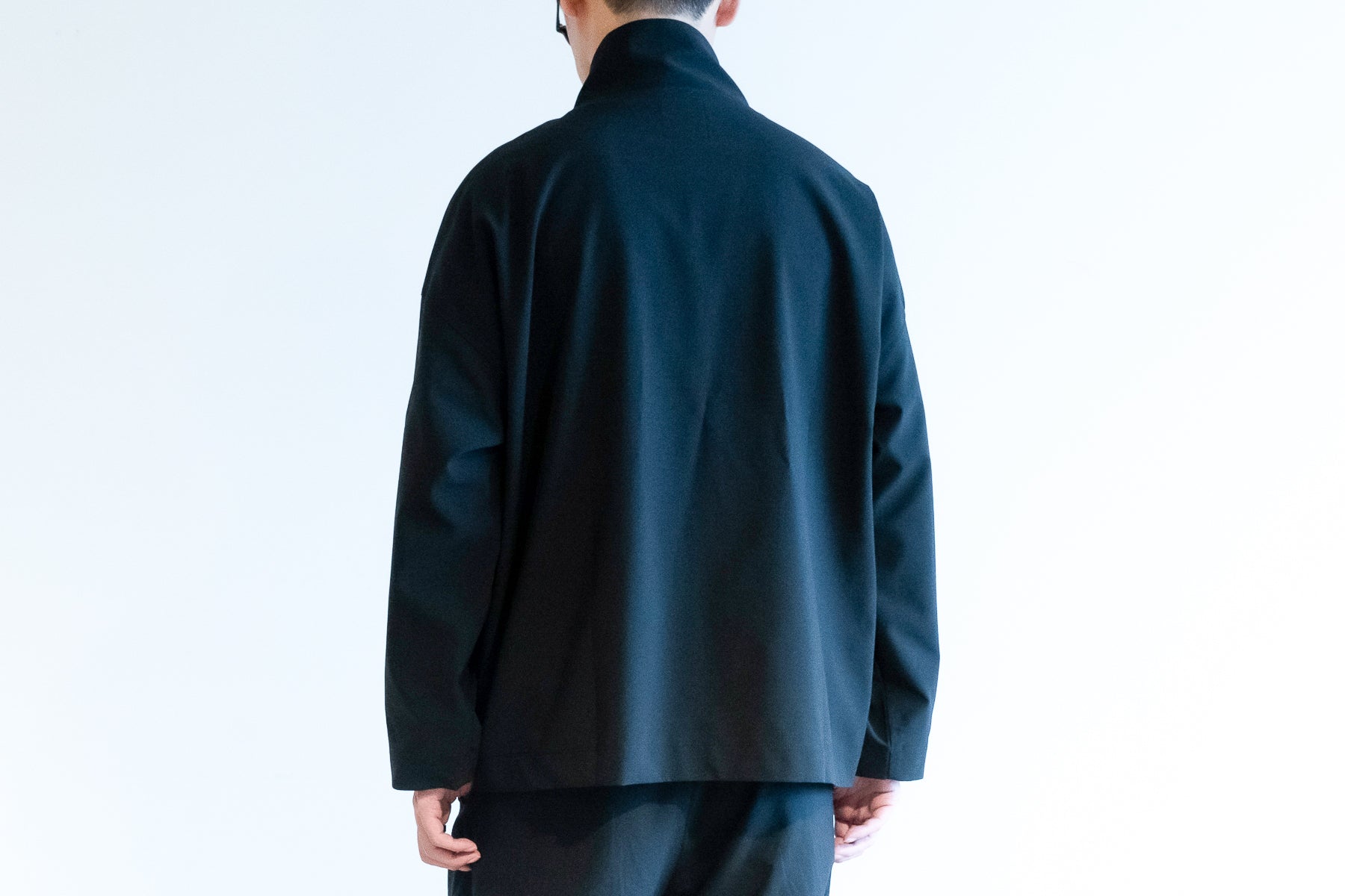 Minimalist Zip Jacket / Black