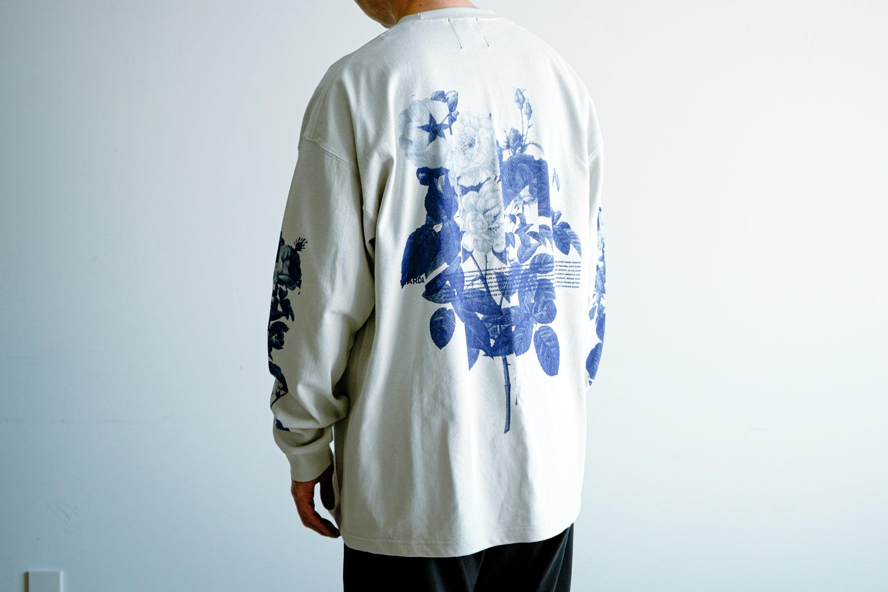 Flower LS Tee / Frost Gray