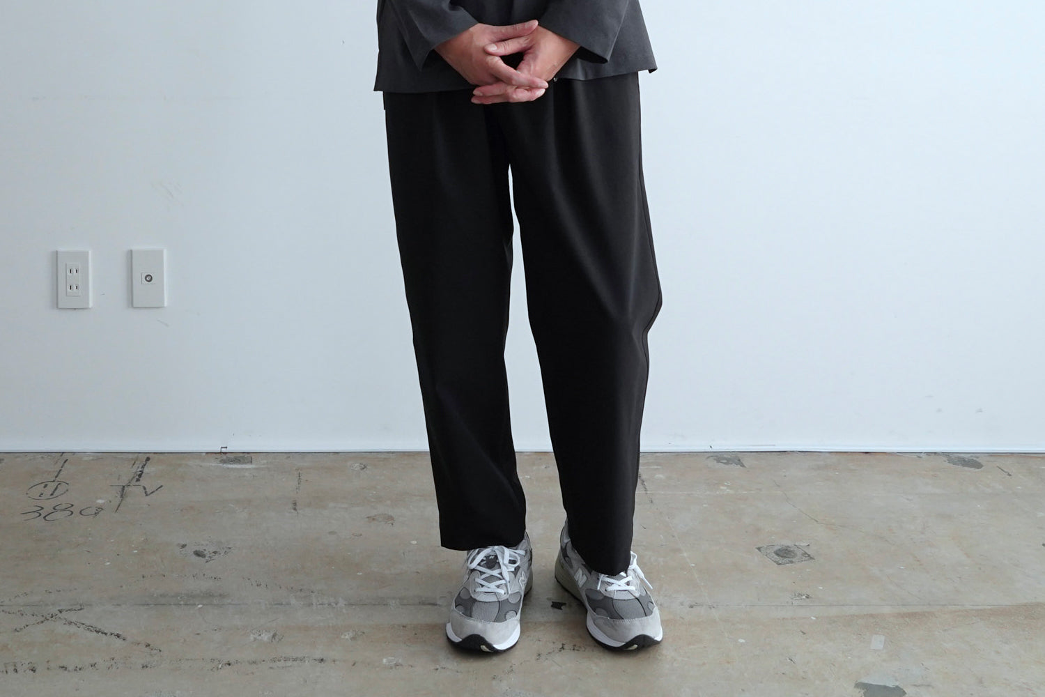 Minimalist Easy Pants (Relax)  / Black